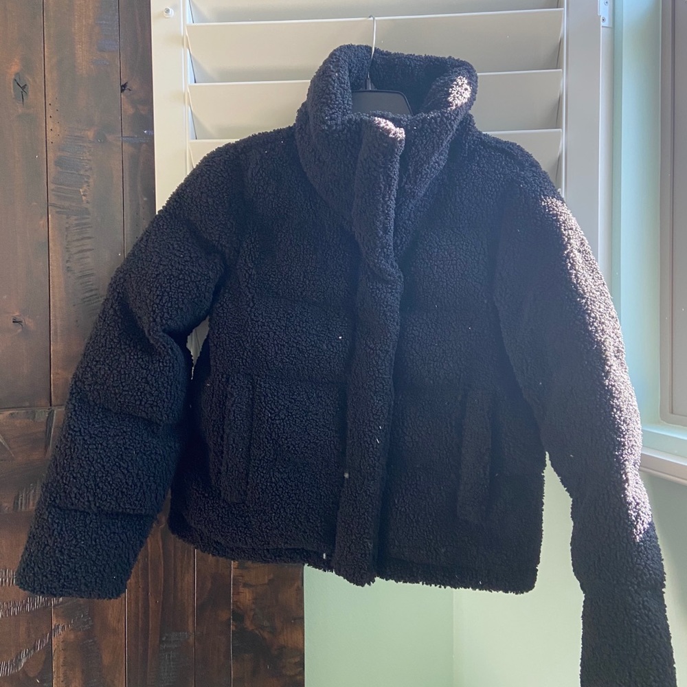 NWT Abercrombie and Fitch mini Sherpa puffer coat